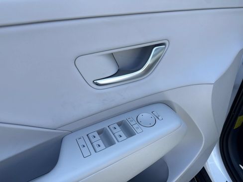New 2026 Hyundai Kona SEL Premium AWD/4WD image 16