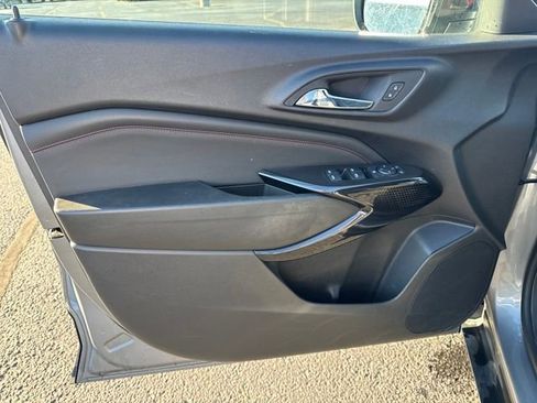 Used 2024 Chevrolet Trax RS image 13