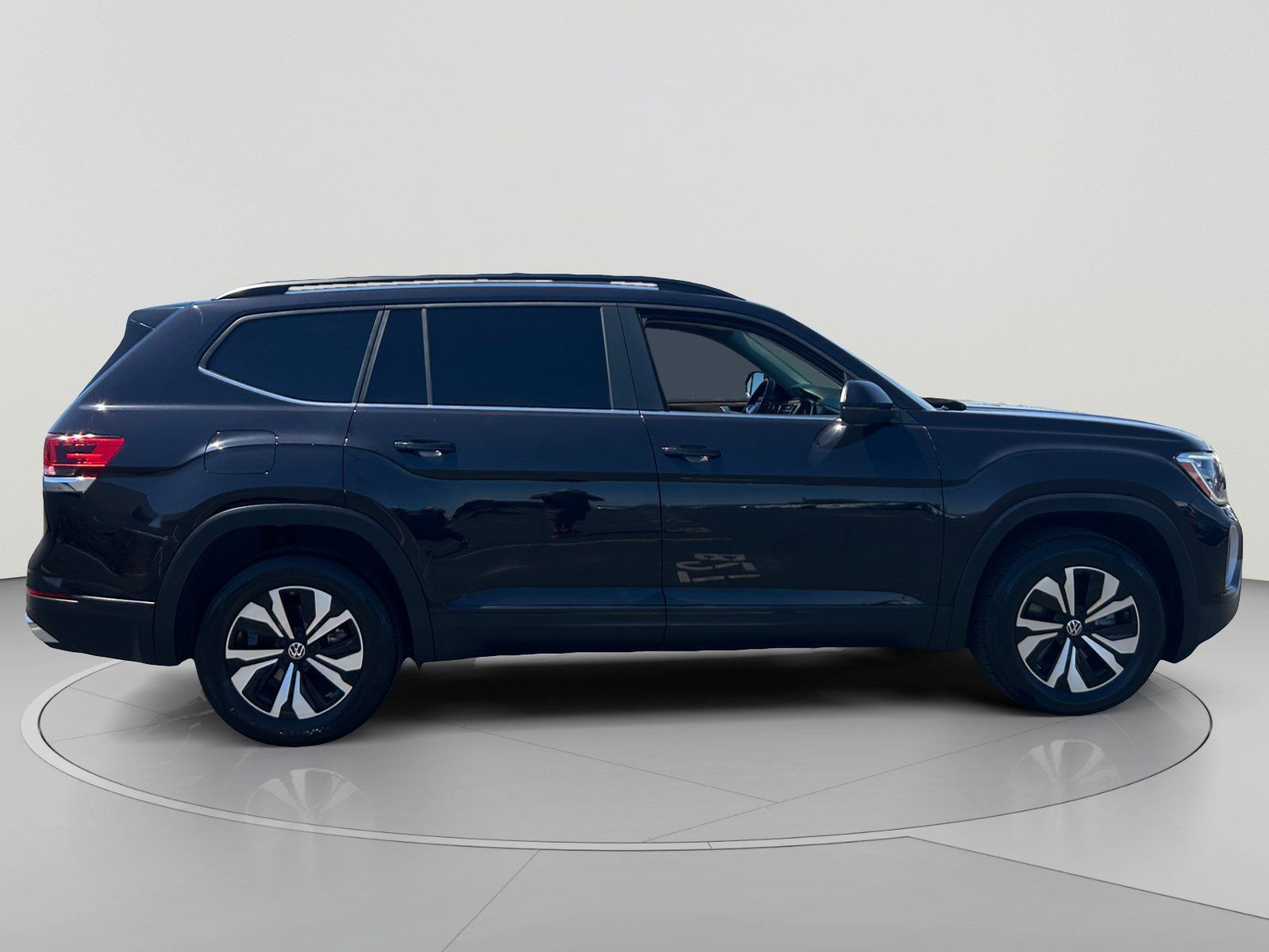 Certified 2024 Volkswagen Atlas SE AWD/4WD image 6