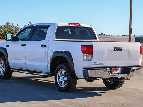Used 2011 Toyota Tundra 2WD CrewMax w/ Tow Pkg image 7