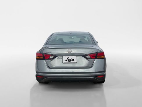 Used 2023 Nissan Altima 2.5 SV FWD image 5