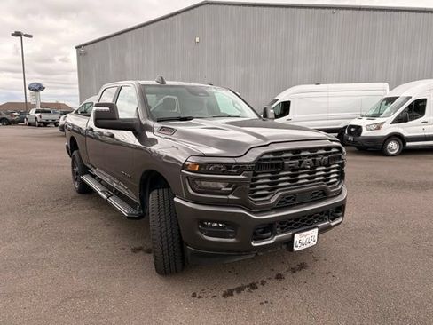 Used 2026 RAM 2500 Big Horn AWD/4WD image 8