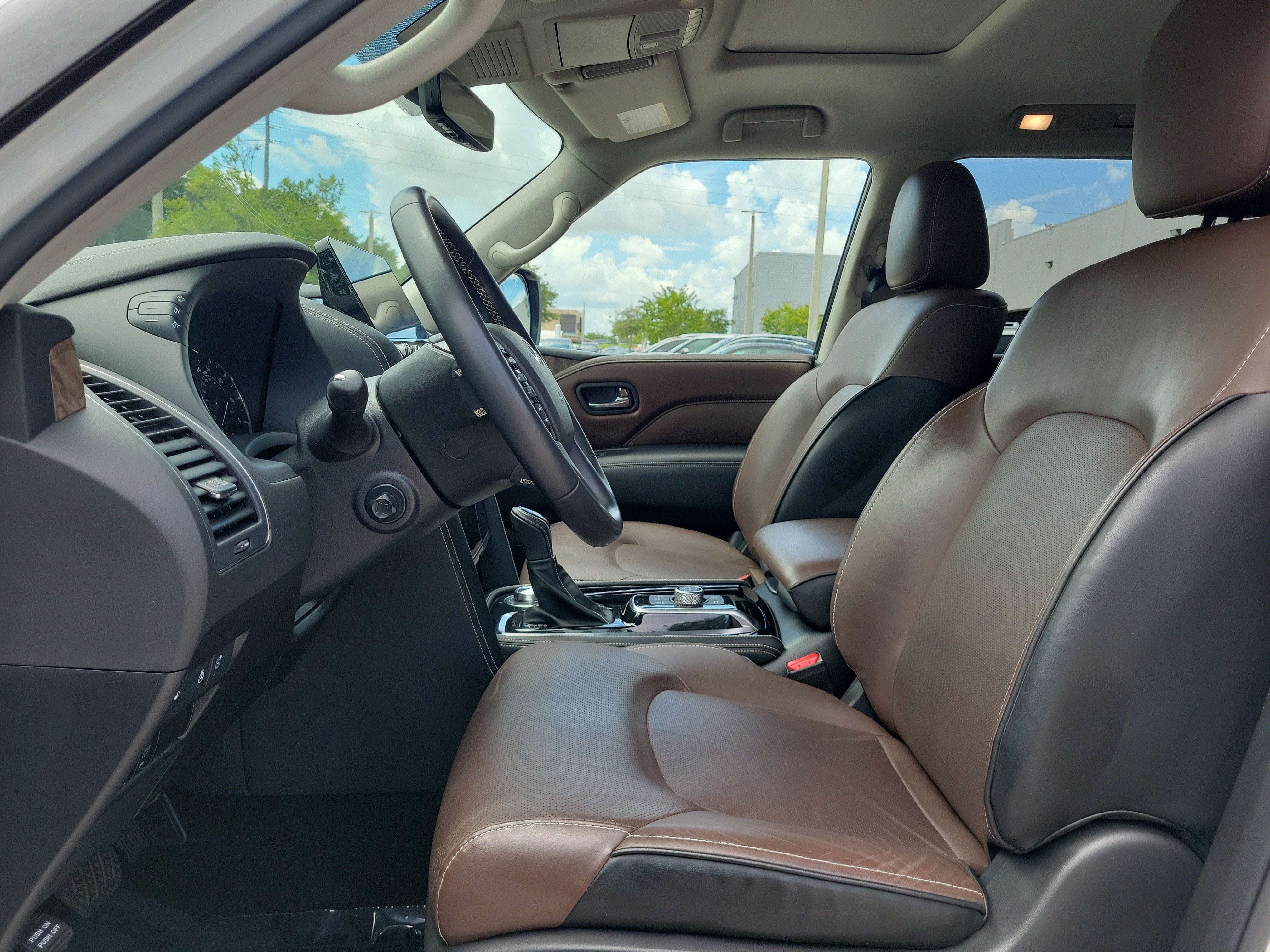 Used 2023 INFINITI QX80 Premium Select w/ Cargo Package AWD/4WD image 13