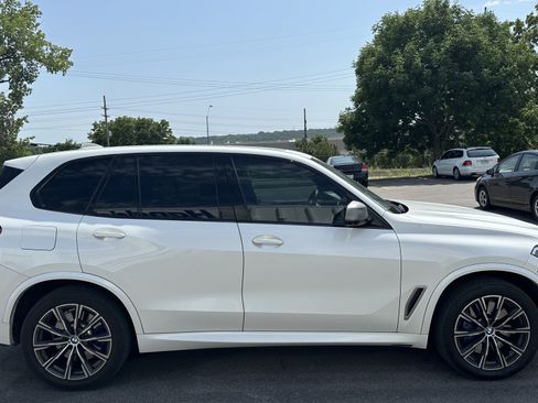 Used 2020 BMW X5 M50i AWD/4WD image 11