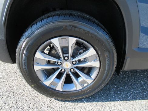 New 2026 Chevrolet Equinox LT image 8