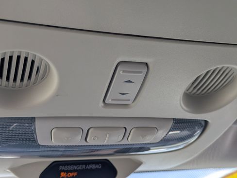 Certified 2019 Ford EcoSport SE w/ SE Convenience Package image 25