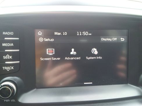 Used 2019 Kia Sorento S image 18