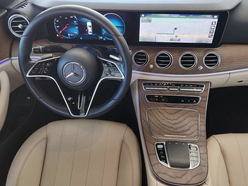 Used 2021 Mercedes-Benz E 350 4MATIC Sedan w/ Premium Package image 28