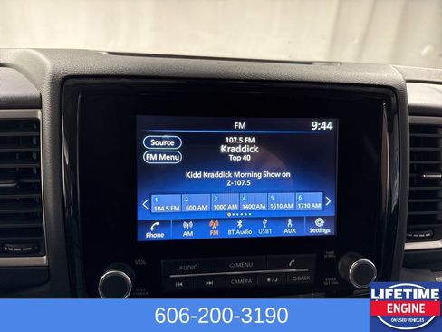 Used 2024 Nissan Frontier SV w/ SV Convenience Package image 23