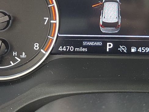 Used 2026 Nissan Rogue SV w/ SV Premium Package image 25