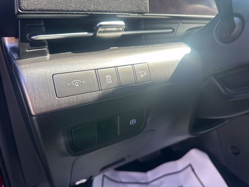 Used 2025 Hyundai Kona SEL AWD/4WD image 18