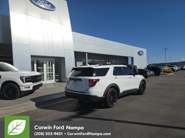 Used 2020 Ford Explorer ST w/ ST Street Pack AWD/4WD image 9