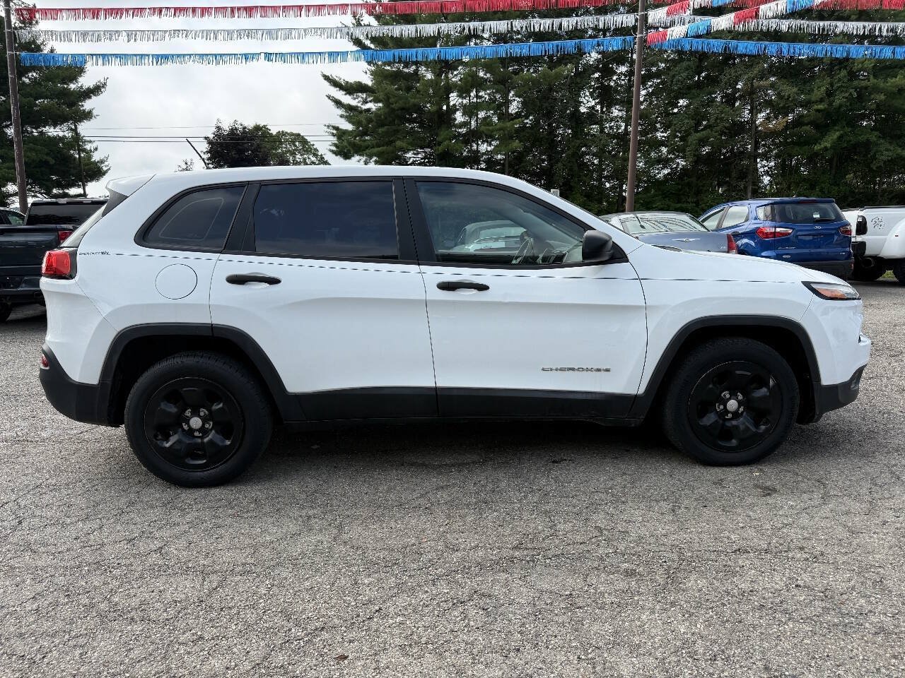 Used 2014 Jeep Cherokee Sport FWD image 4
