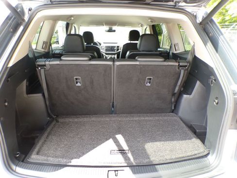 Used 2019 Volkswagen Atlas SE w/ Towing Package FWD image 19
