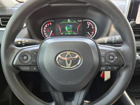 Used 2024 Toyota RAV4 LE FWD image 11