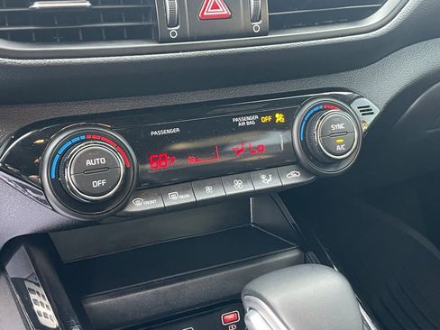 Certified 2024 Kia Forte GT-Line image 16