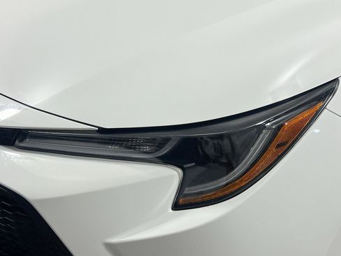 Used 2022 Toyota Corolla LE image 11