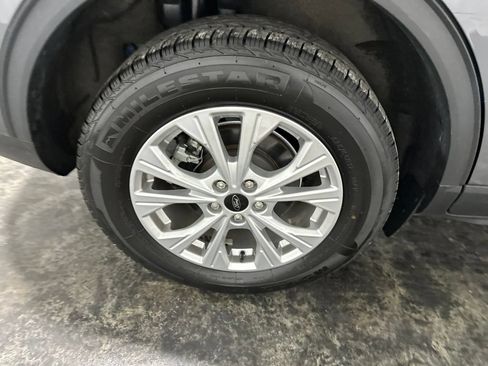 Used 2024 Ford Escape Active AWD/4WD image 5