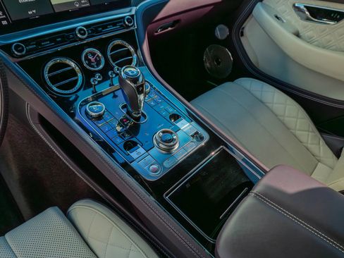 Used 2022 Bentley Continental GT AWD/4WD image 73