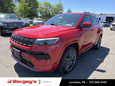 Used 2022 Jeep Compass Limited w/ (RED) Package AWD/4WD image 1