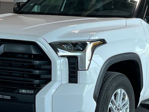 Used 2025 Toyota Tundra SR5 AWD/4WD image 5