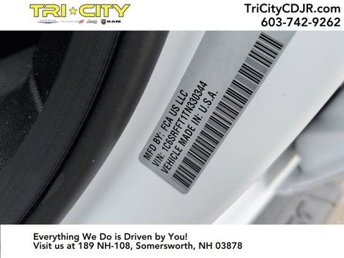 New 2026 RAM 1500 4x4 Crew Cab image 28