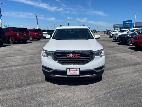 Used 2018 GMC Acadia SLT image 2