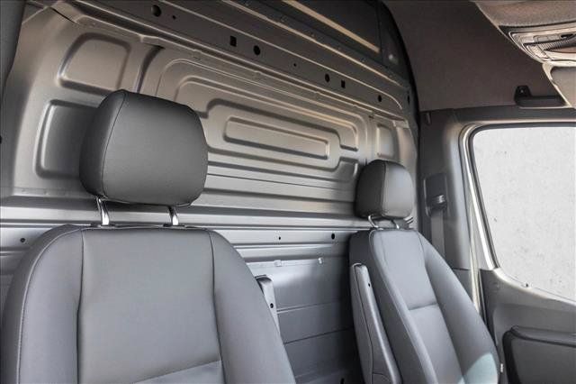 New 2026 Mercedes-Benz Sprinter 2500 image 25