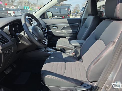 New 2026 Mitsubishi Outlander Sport SE AWD/4WD image 9