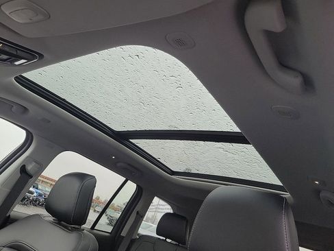 New 2023 Jeep Grand Cherokee 4WD 4xe image 10