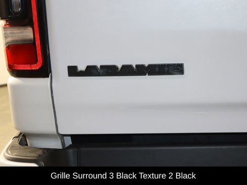 Used 2022 RAM 1500 Laramie AWD/4WD image 42