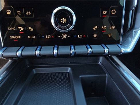 New 2026 GMC Acadia Elevation image 28