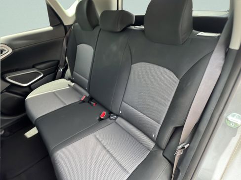 Certified 2025 Kia Soul LX w/ LX Technology Package FWD image 13