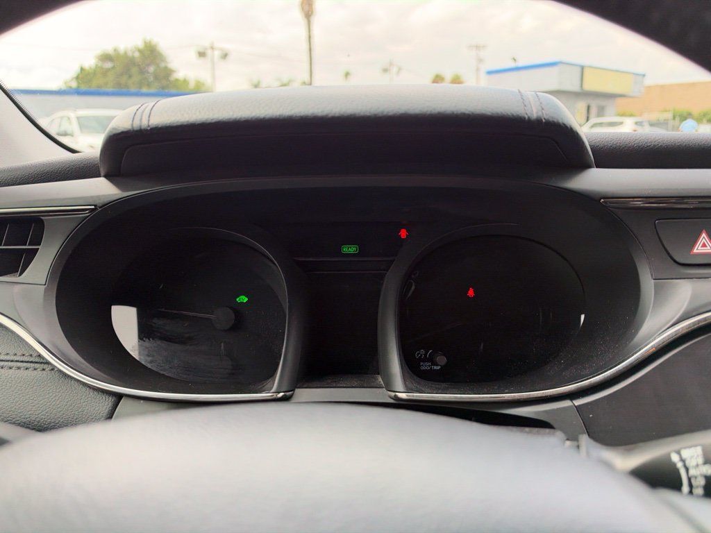 Used 2016 Toyota Avalon Limited w/ Protection Package FWD image 15