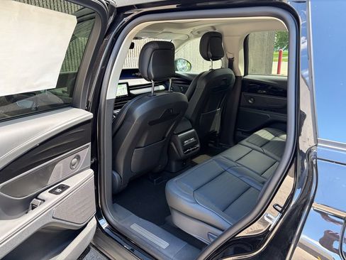 New 2026 Lincoln Nautilus Reserve w/ Jet Appearance Package AWD/4WD image 15