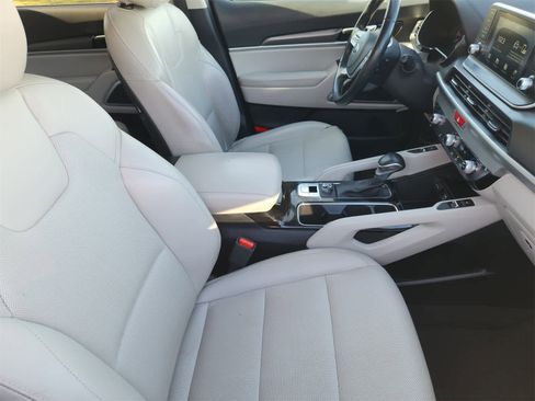 Used 2020 Kia Telluride S image 14