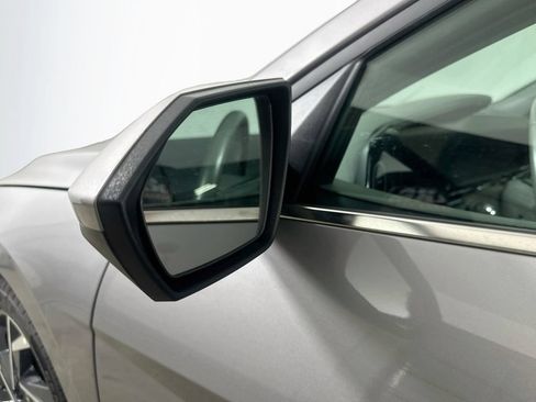 Used 2025 Hyundai Elantra SEL FWD image 38