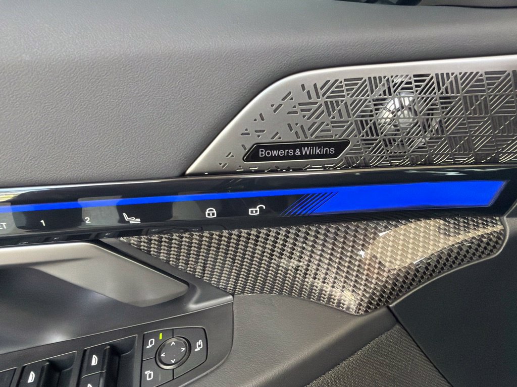 Used 2025 BMW M5 Touring AWD/4WD image 47