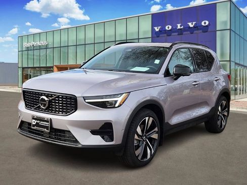 Used 2026 Volvo XC40 B5 Ultra w/ Protection Package Premier image 29