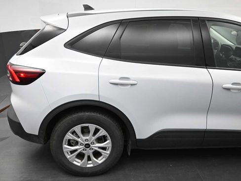 Certified 2025 Ford Escape Active w/ Cold Weather Package FWD image 12