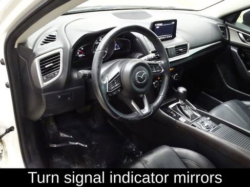 Used 2018 MAZDA MAZDA3 Touring image 14