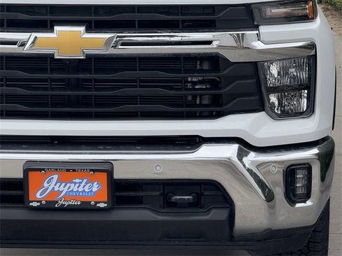 New 2026 Chevrolet Silverado 2500 LT w/ Texas Edition image 9