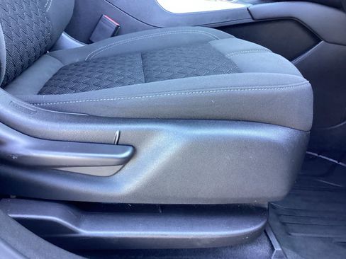 Used 2020 Chevrolet Blazer LT FWD image 17