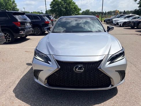 Used 2025 Lexus ES 350 w/ Accessory Package (Z2) FWD image 2