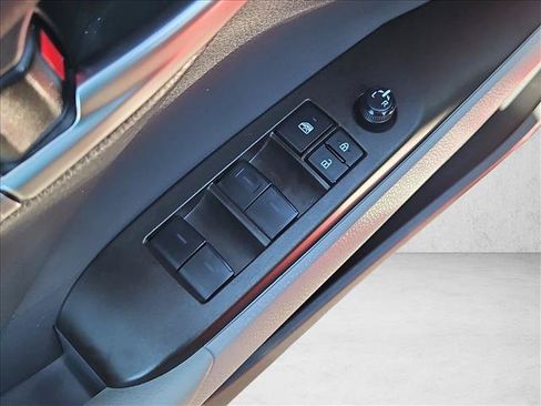 Used 2024 Toyota Camry SE FWD image 12