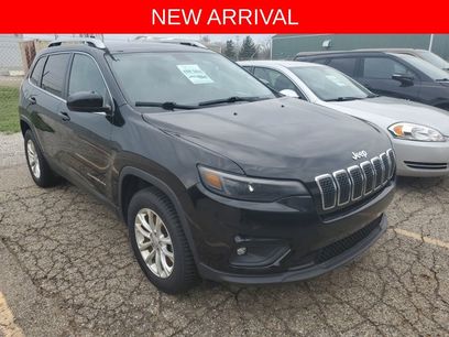Used 2019 Jeep Cherokee Latitude w/ Popular Appearance Group