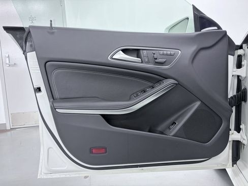 Used 2016 Mercedes-Benz CLA 250 4MATIC image 15