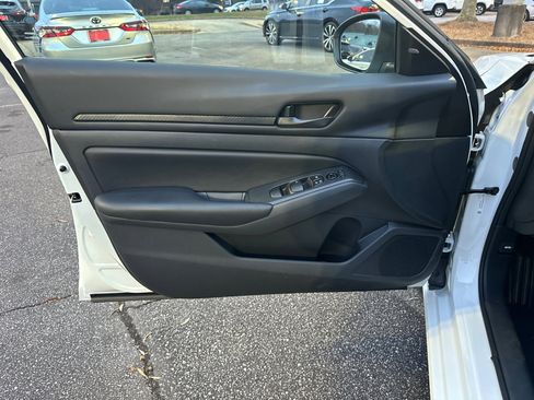 Certified 2025 Nissan Altima 2.5 S image 10