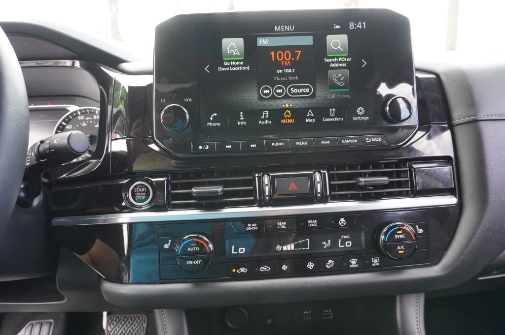 Certified 2024 Nissan Pathfinder SL FWD image 20