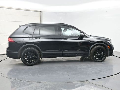 Used 2022 Volkswagen Tiguan SE R-Line AWD/4WD image 25